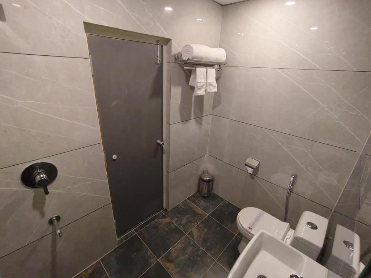 Emerald Urban Comforts Mysore Esterno foto