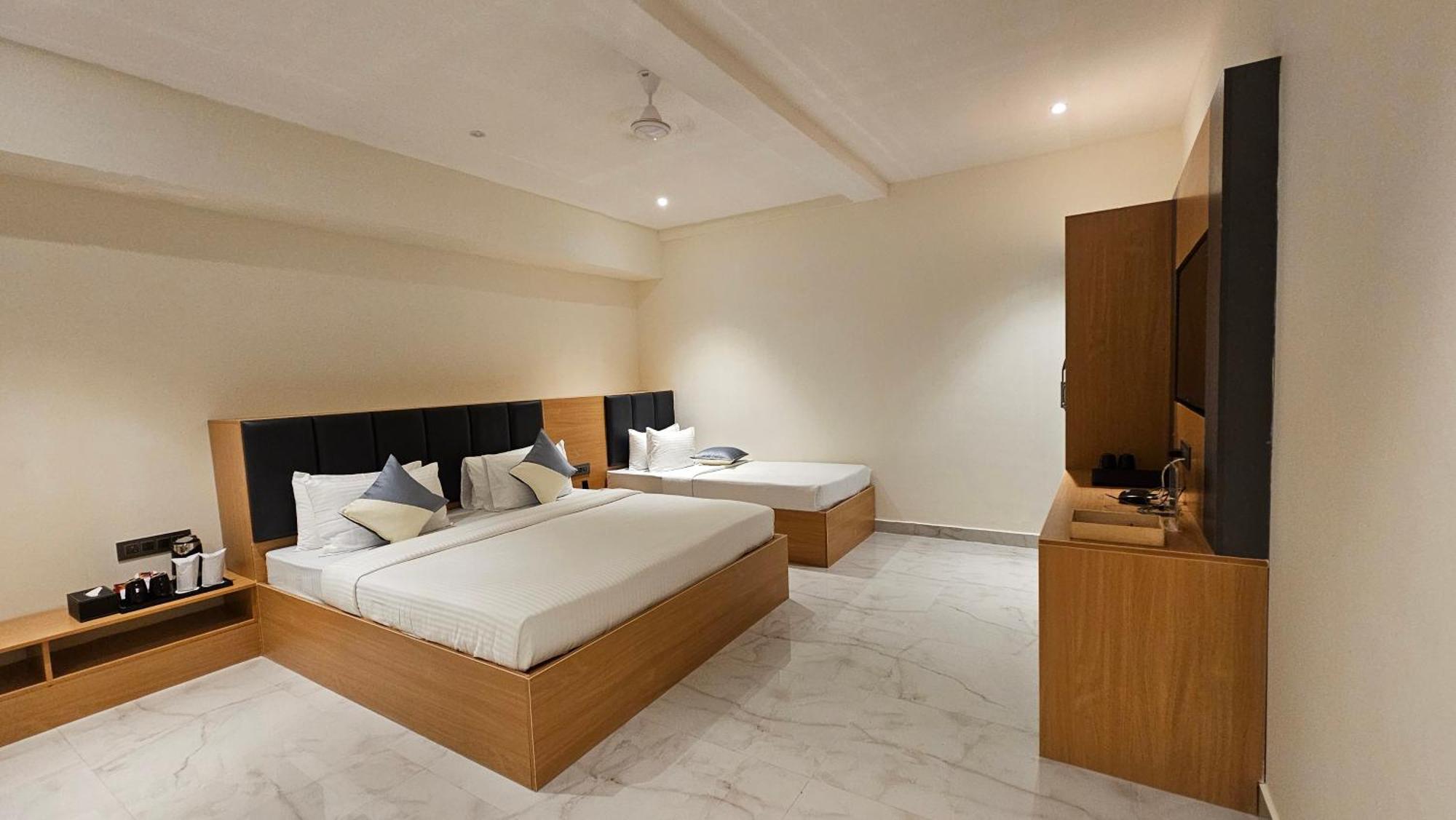 Emerald Urban Comforts Mysore Esterno foto