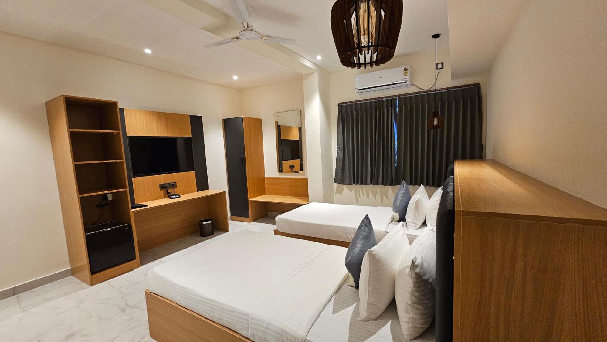 Emerald Urban Comforts Mysore Esterno foto